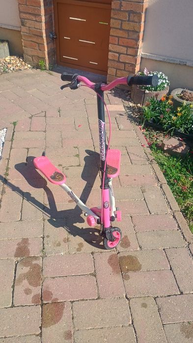 Sporter; lengőroler / scuter balansoar