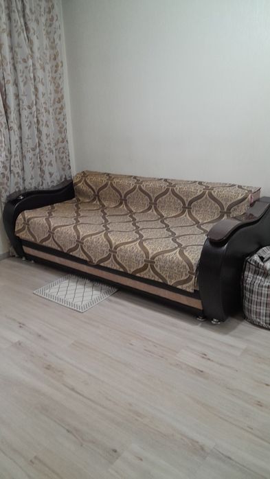 Продам диван в хорошем состоянии
