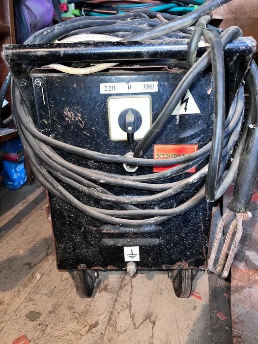 Сварочный трансформатор "Кавик ТДМ-252У2 220/380В" с кабелями