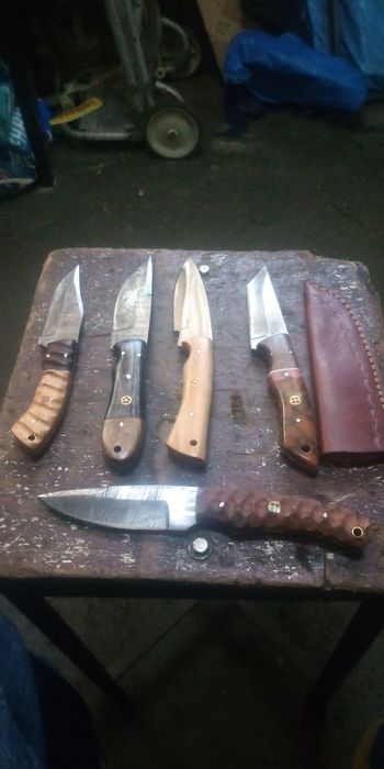 Cutite pentru vânătoare si pescuit.