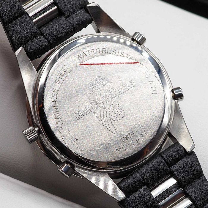 North Eagles -  Designed by Breitling  N.O.S.  -Colectionabil