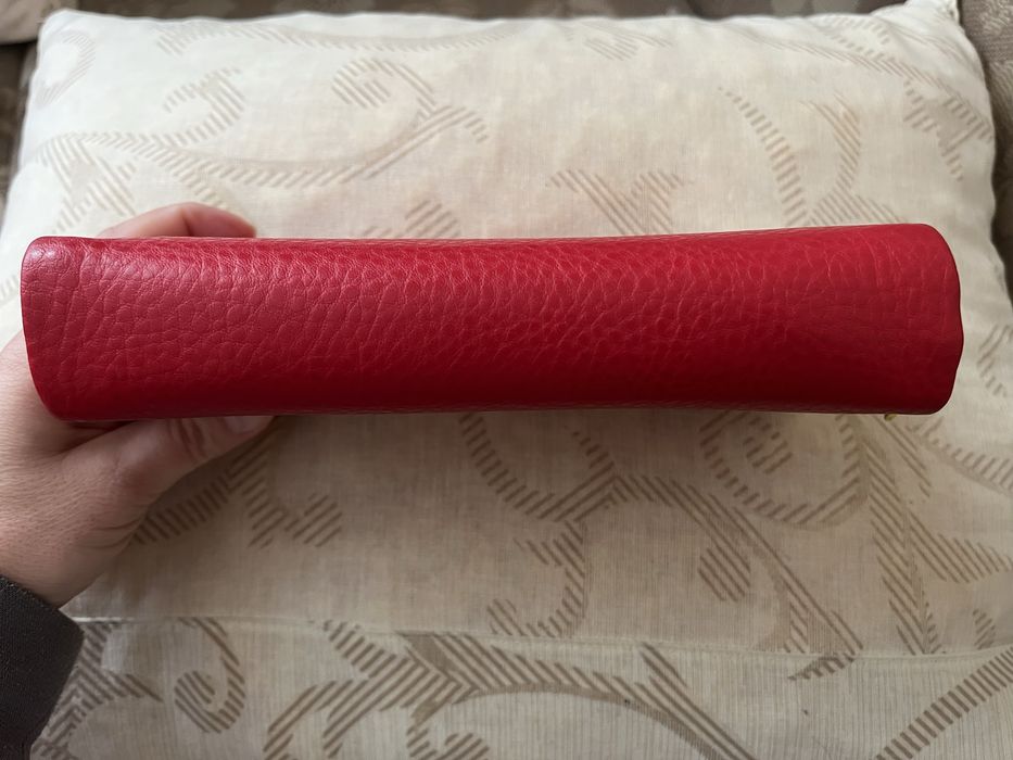 Малиново червено дамско портмоне Michael Kors