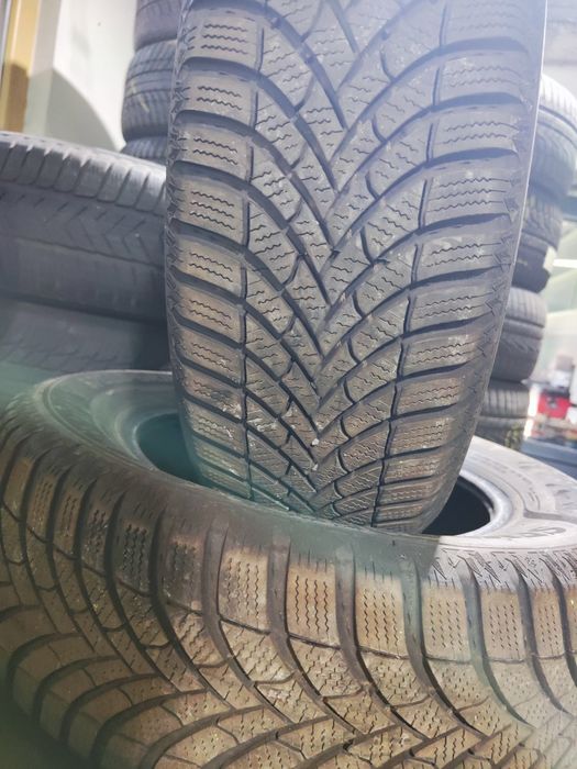 2 бр зимни 195/65/15 Semperit