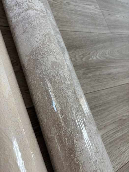 Продам обои 3 рулона недорого