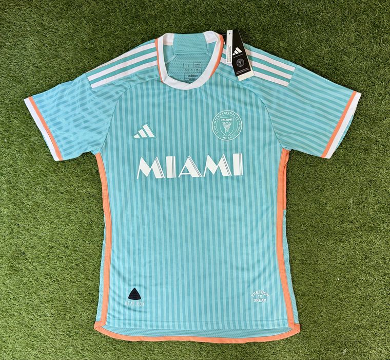 Тениска на Интер Маями с Лео Меси