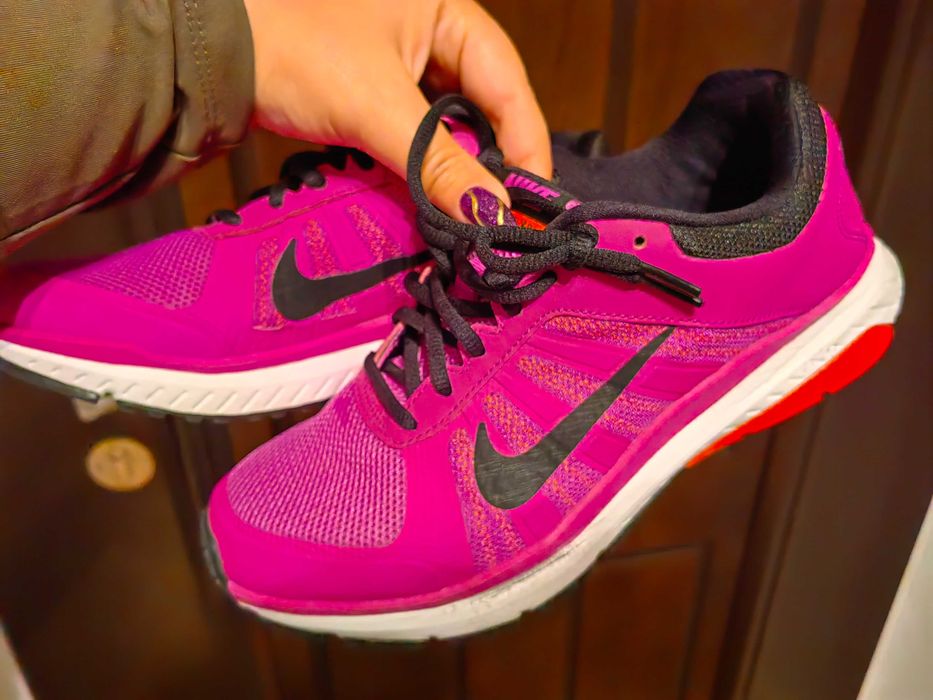 Оригинални дамски маратонки nike