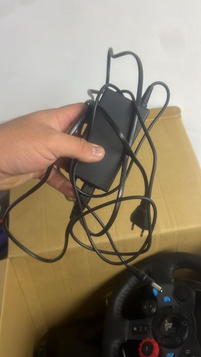 Volan Logitech g29 + pedale + schimbator