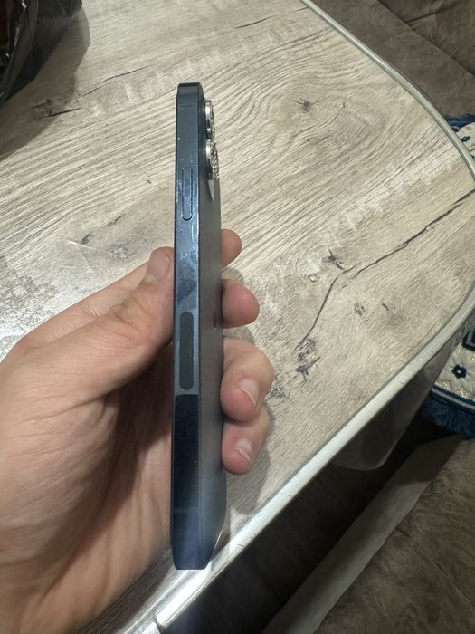 Iphone 12pro yaxshi holatda