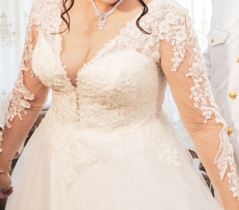 Rochie de mireasa + crinolina 3 cercuri