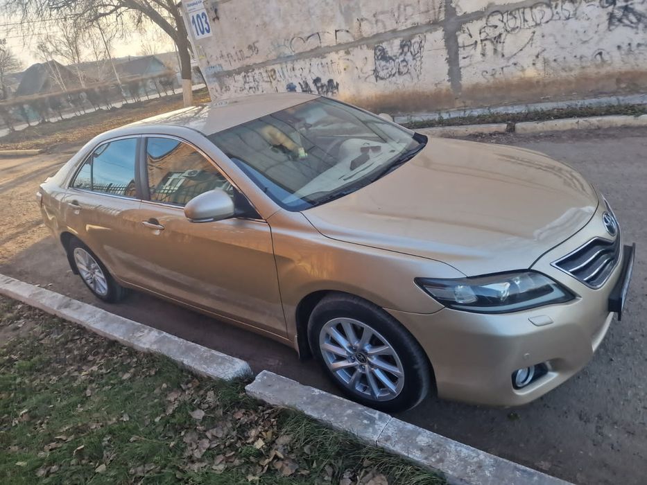 Продам Toyota Camry