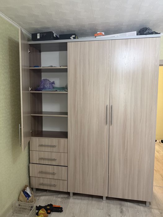 Продам шкаф . Продам шкаф