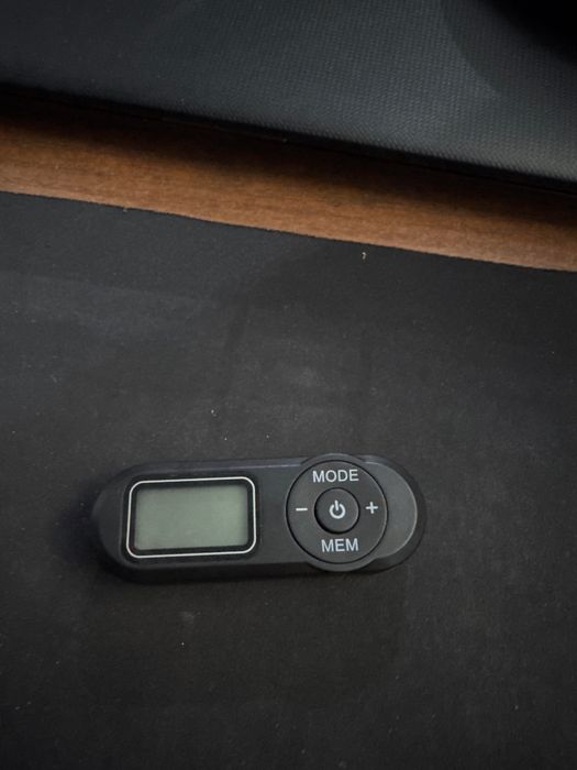 Продам радиоприемник с наушниками