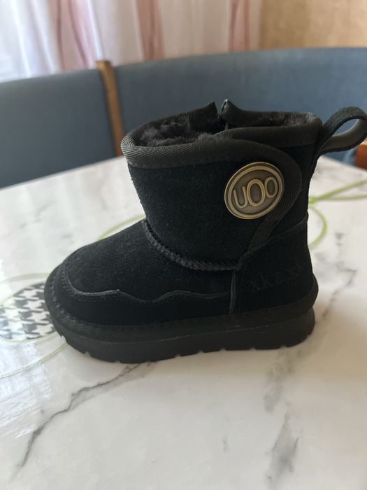 Продаются детские зимние ботинки