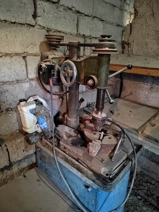 Сверлильный станок.