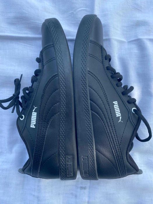 Vând încălțări sport Puma mărime 37