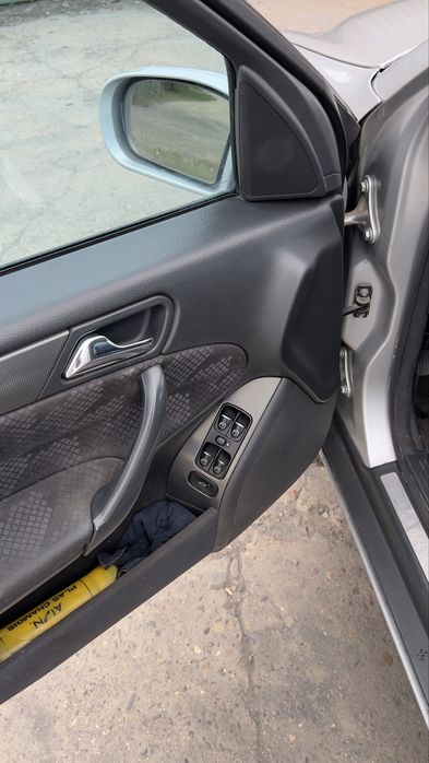Mercedes-Benz C180 W203 2.0 AT