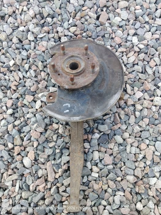 Продам цапфу( в сборе ) правая