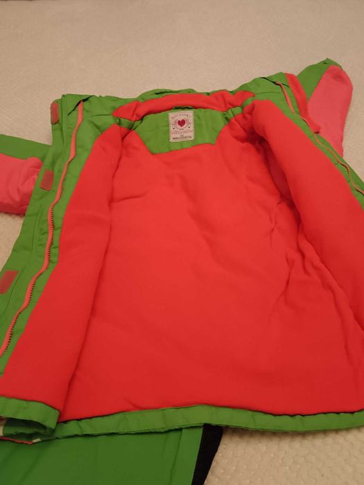 много запазен ски екип за момичета