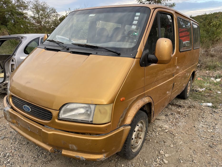 Ford Transit 2.5d 1995 На Части