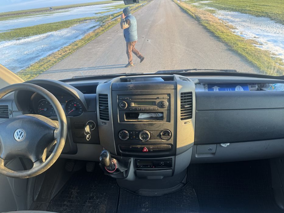 Volkswagen Crafter 8+1