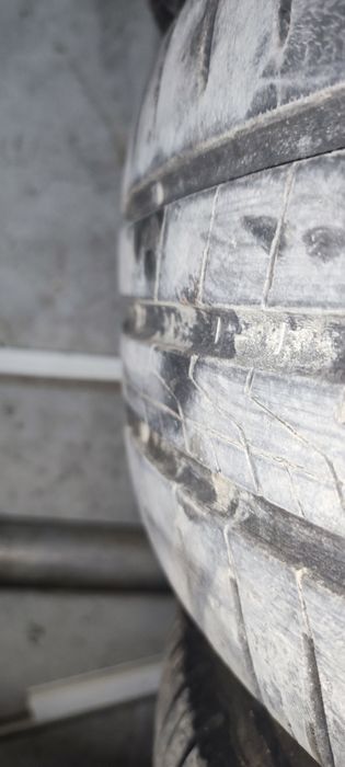 Продавам 4бр. Летни гуми 15"