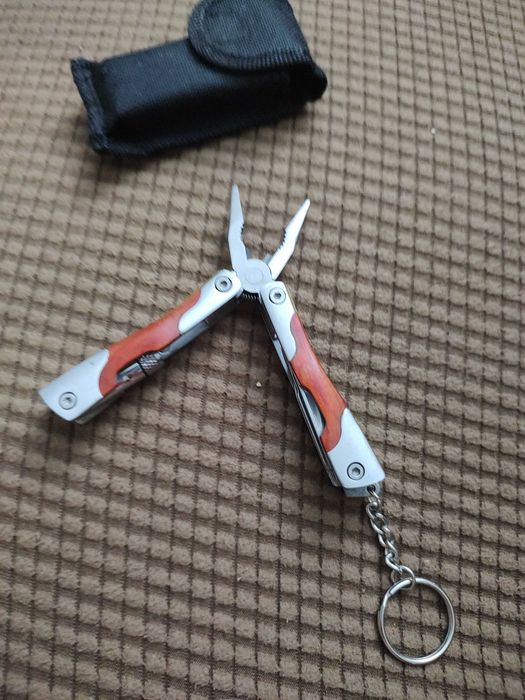 Briceag -patent multifunctional