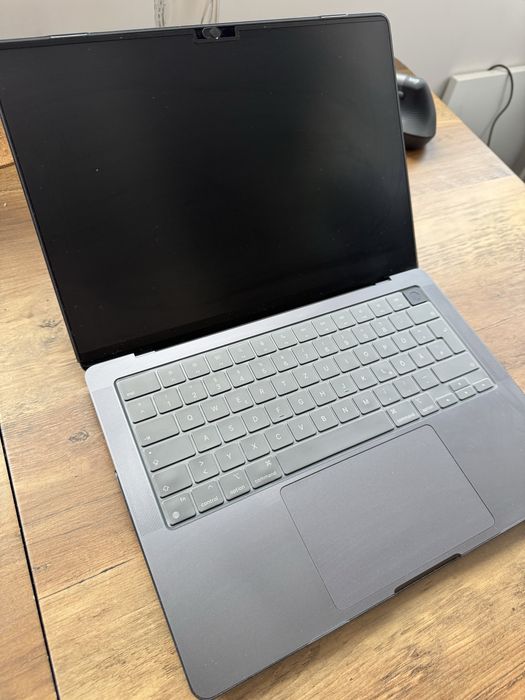 Apple MacBook Pro M3 12‑Core CPU, 18‑Core GPU, 14,2", 18 GB, 1 TB