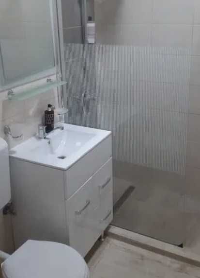 Дава се под наем Тристаен апартамент в Пловдив, Гагарин - 90 кв.м за 316.2 € - Снимка #2