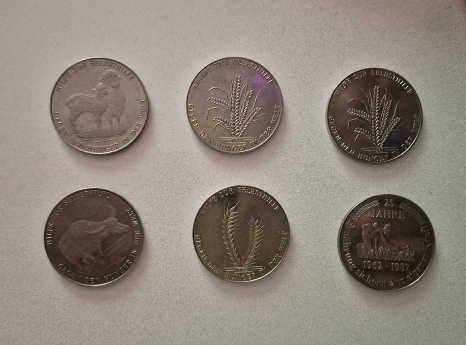 Посребрена монета, медал