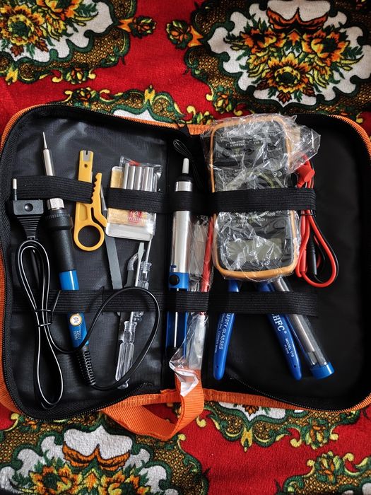 Srochni sotiladi Telefon ustalari uchun anjomlar tuplami