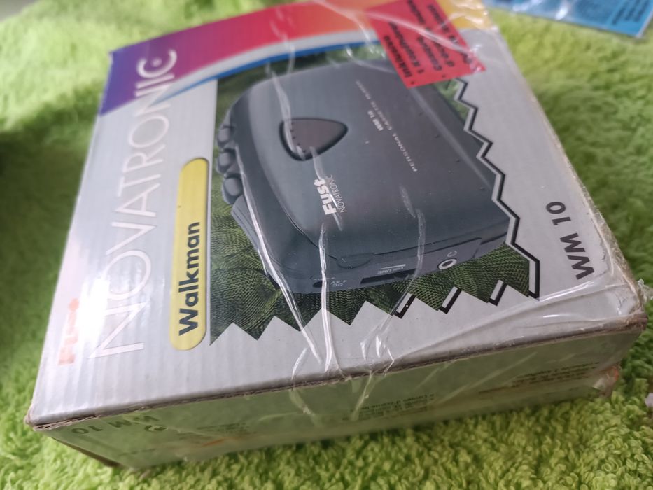 Walkman cu căști nou Elveția