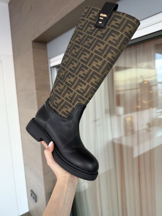 Fendi естествена кожа ботуши кафяви