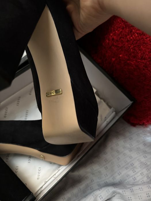 Обувь от Gucci 40 размер почти новые