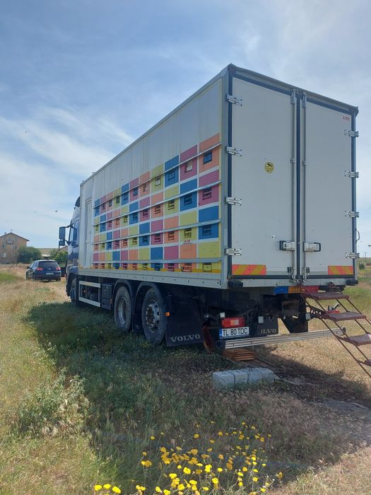 Camion apicol Volvo FH 12