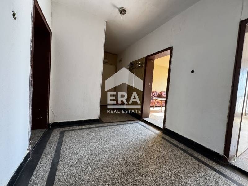 Продава се Тристаен апартамент в Силистра, Римска гробница - 109 кв.м за 799 €/кв.м - Снимка #6