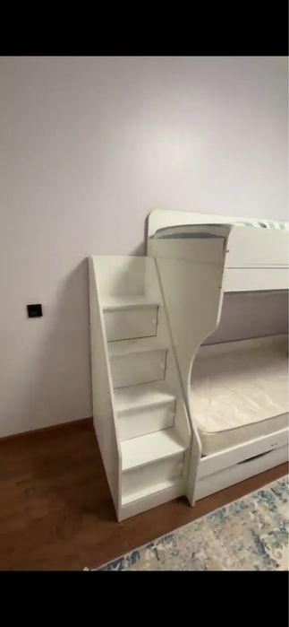 Детская кровать двухъярусная