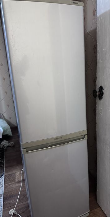 Холодильник самсунг