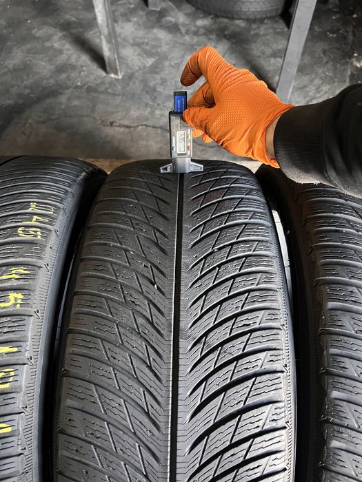 4 anvelope iarna 245/45/19 , Michelin !