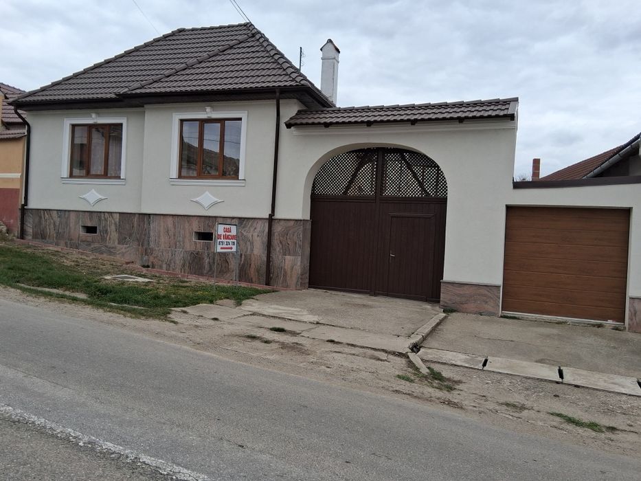 Vând casa de locuit in localitatea Câlnic,jud.Alba.