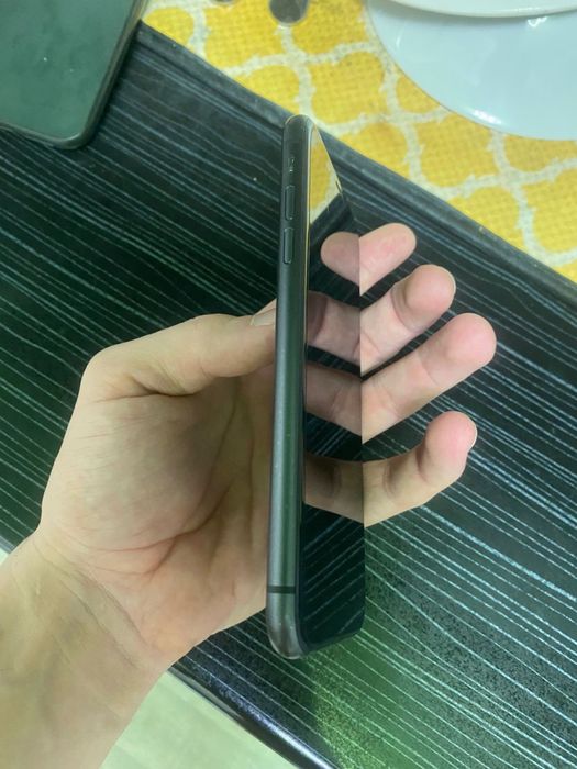 Продам айфон 11 128 гб