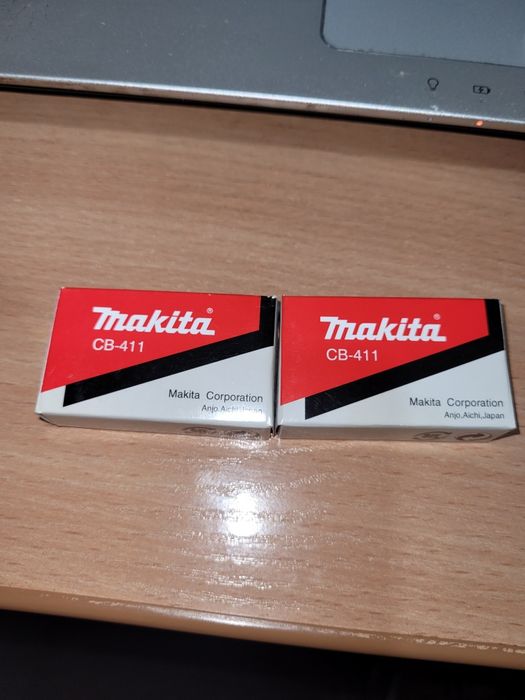 Продам новые щетки на makita
