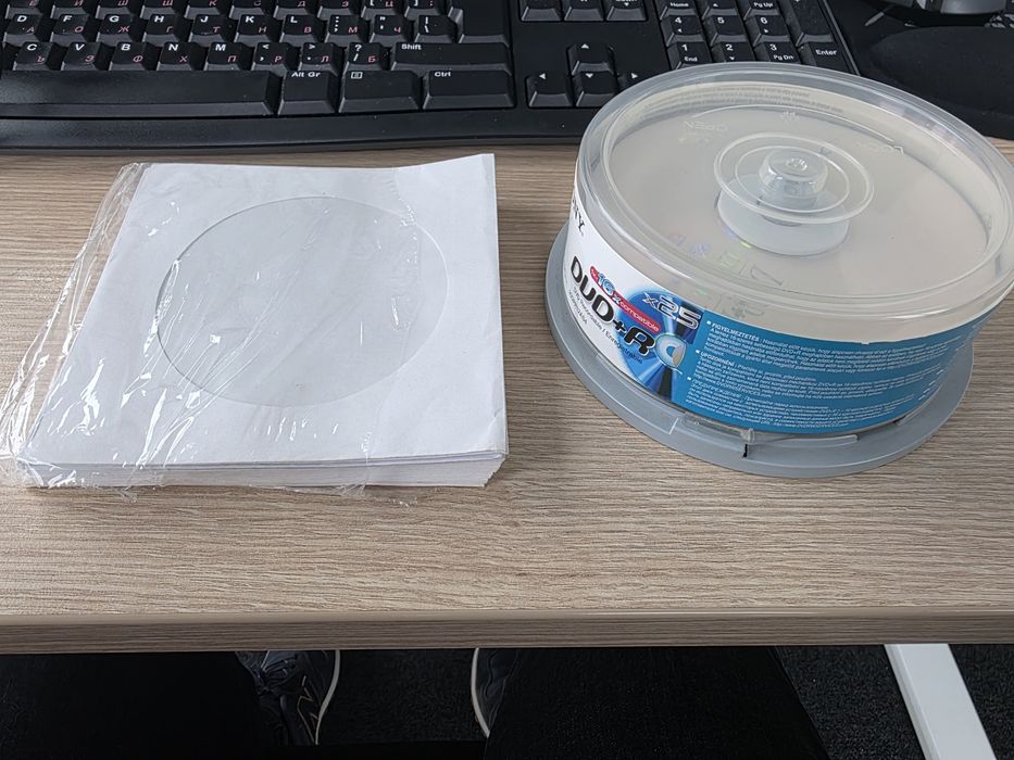 15 бр DVD+R SONY 6 бр CD+R дискове