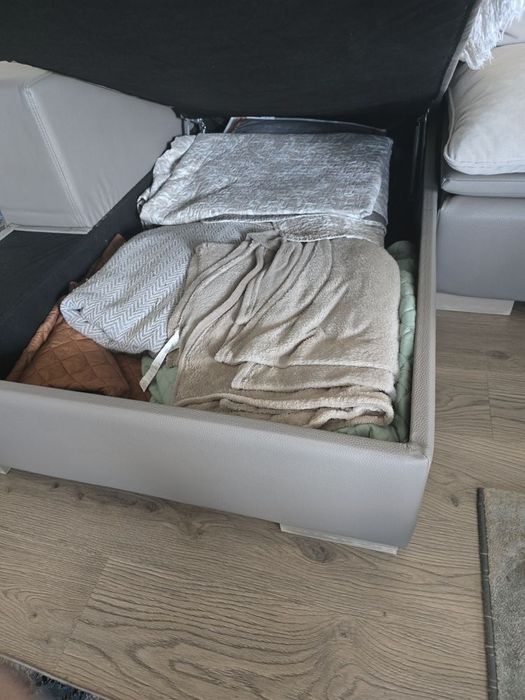 Vand Coltar, canapea extensibila Dalin, Model Monte Carlo, antizgariat