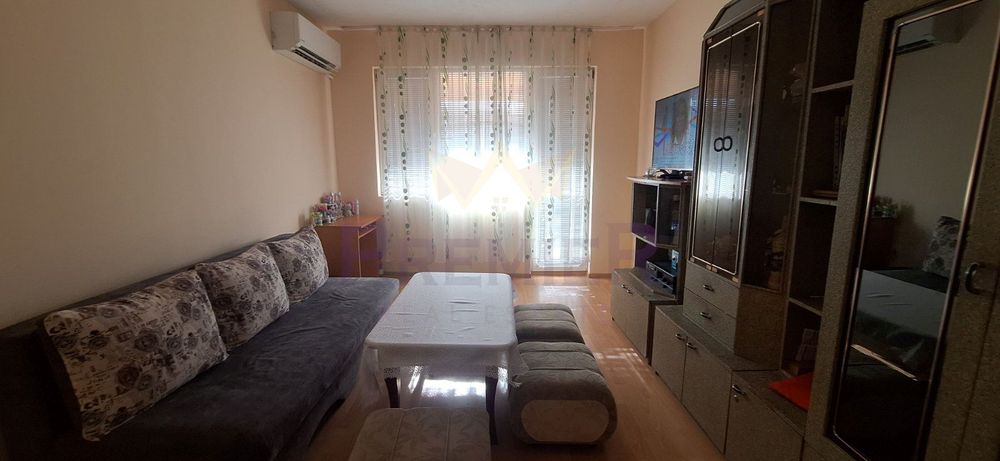 Продава се Тристаен апартамент в Девня - 64 кв.м за 985 €/кв.м - Снимка #1