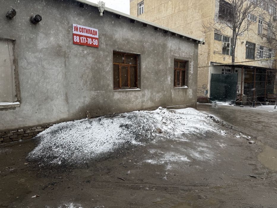 Hovli Sotiladi, Urganch shahar markazida joylashgan