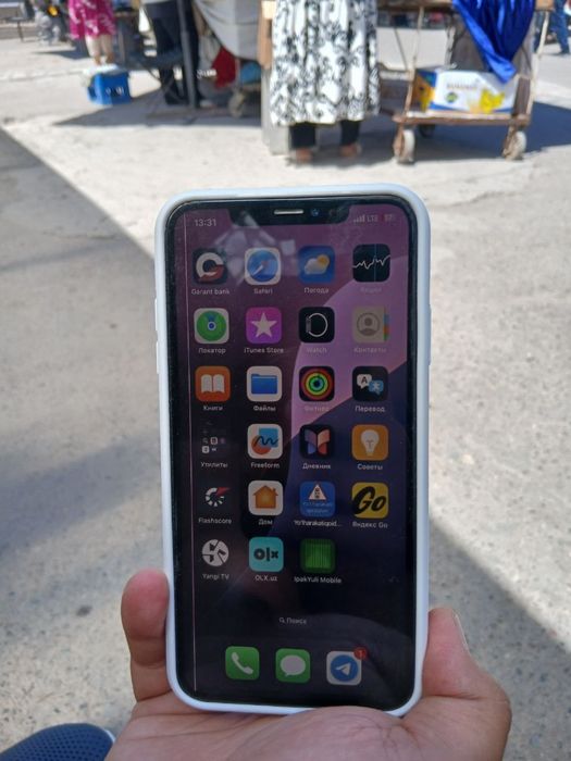 Iphone X s Max holati yaxshi linya tushgan yomkist 75 radnoy ochilmaga