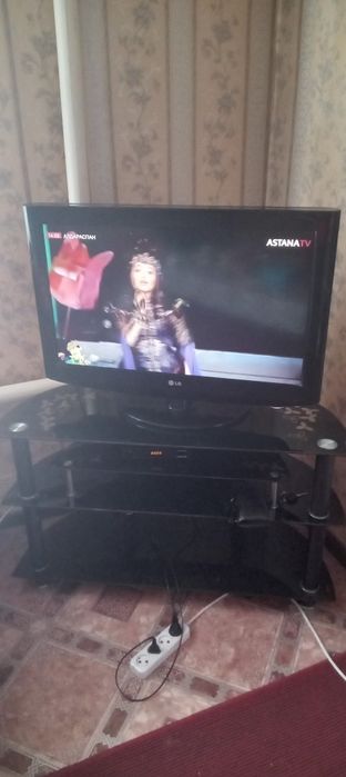 Телевизор бу сатылады срочно