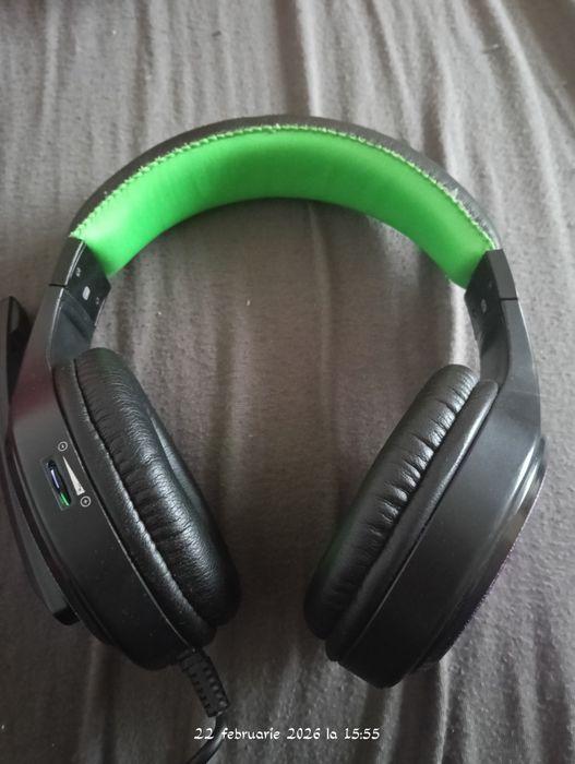 Vând căști gaming Marvo H8323