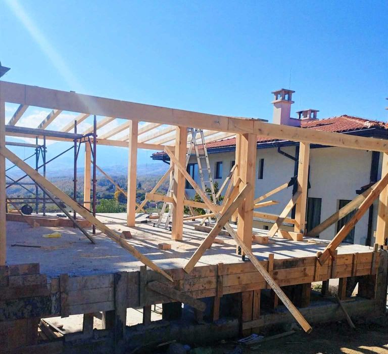 Качество,без компромис - Ремонт на Покриви и Дървени конструкции