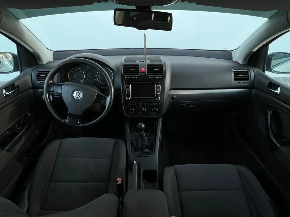 Vând Volkswagen Golf 5, an fabricație 2006, motor 1.9 TDI diesel